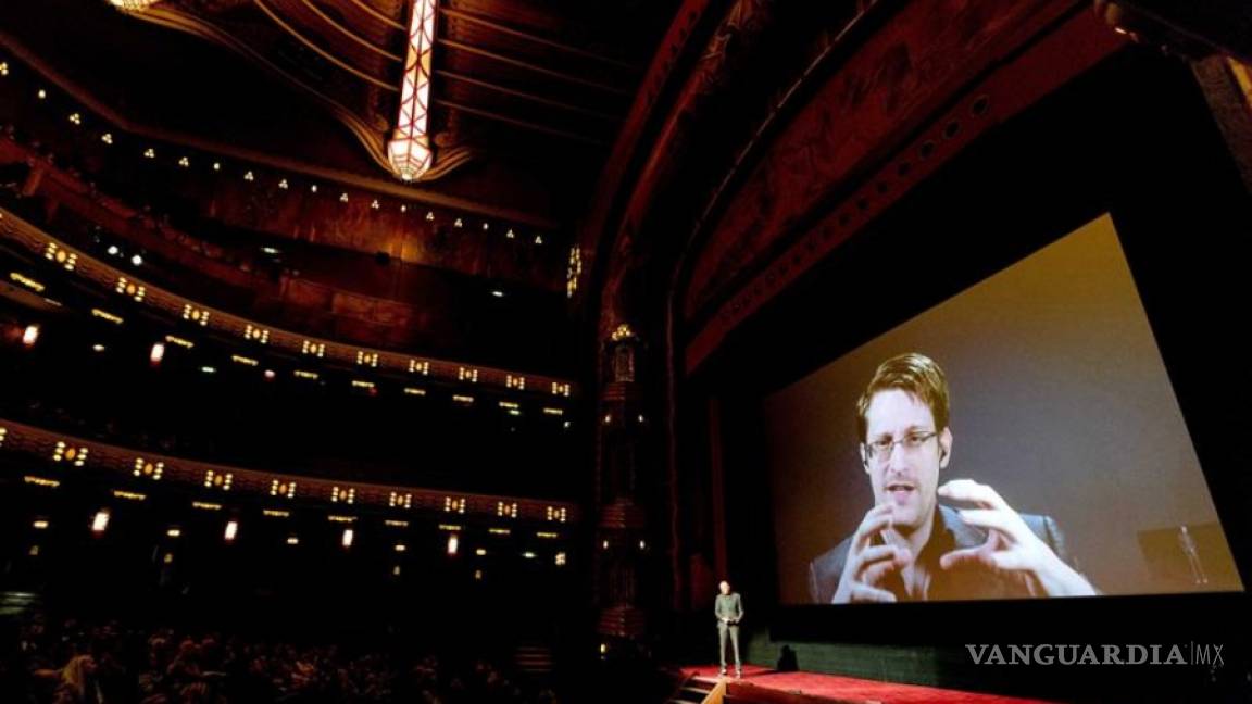 Snowden pide a la gente que no tema a Donald Trump