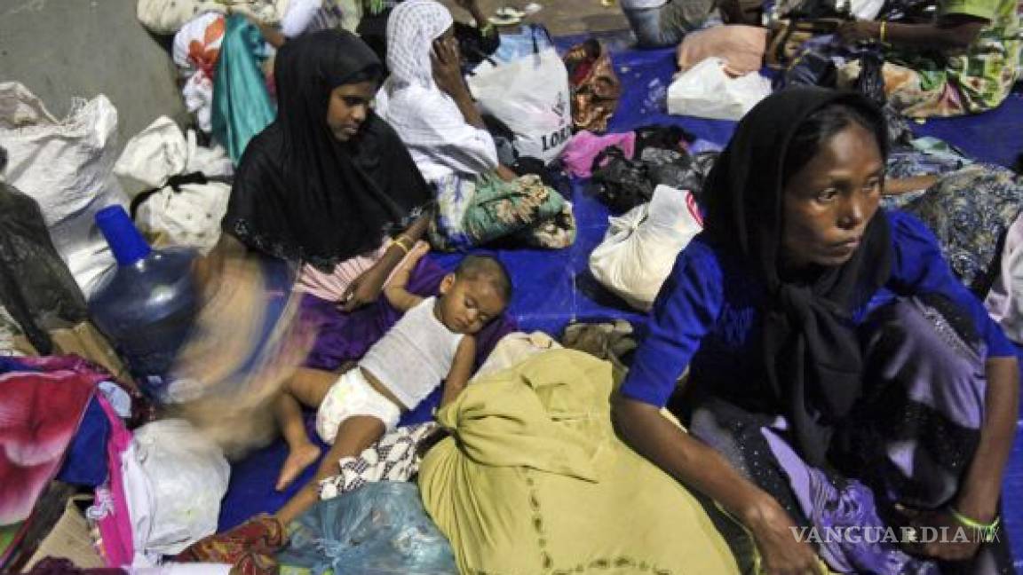 Alerta ONU: violencia en Birmania hace huir a 60,000 rohingya hacia Bangladesh