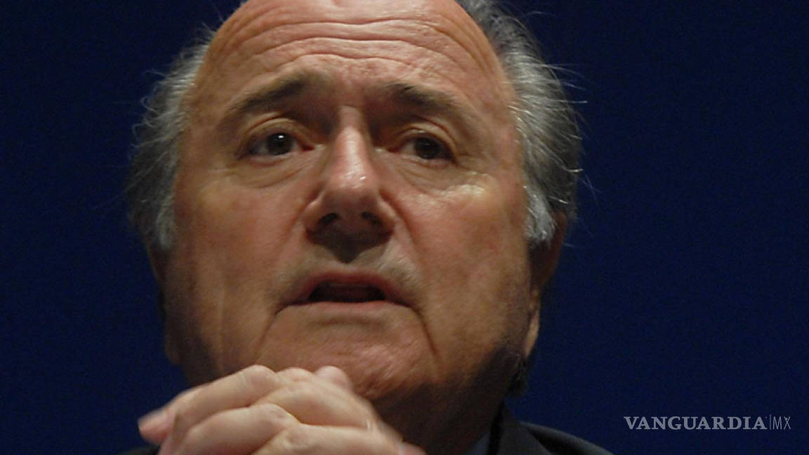 Blatter renunciará en febrero a FIFA, afirma su hija