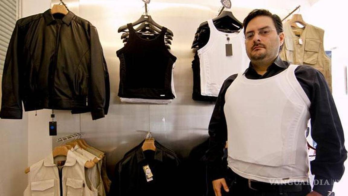 Más personas en México están comprando ropa blindada