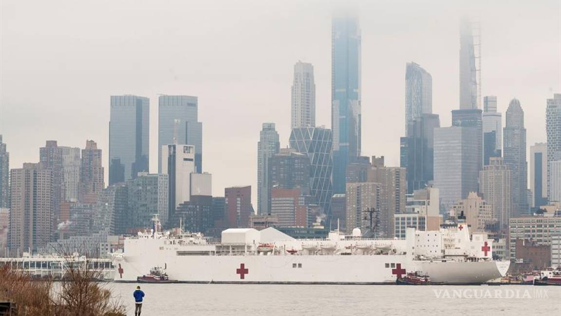 Coronavirus: Llega un buque hospital a Nueva York para reforzar la lucha contra el COVID-19