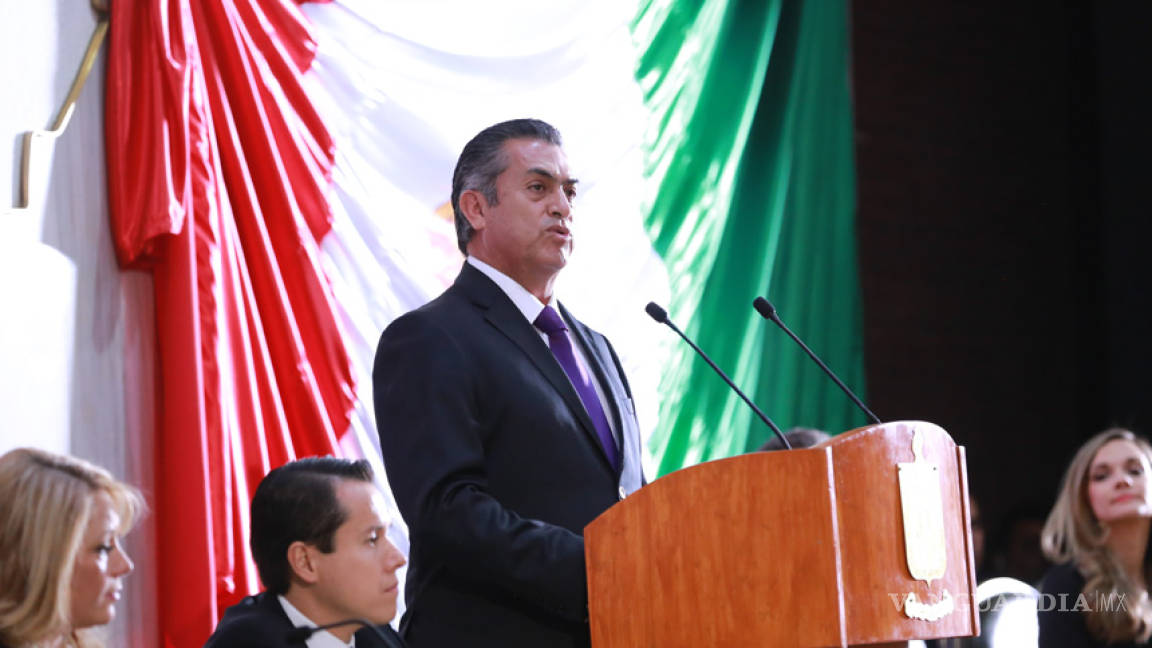 'El Bronco' toma protesta como gobernador de Nuevo León