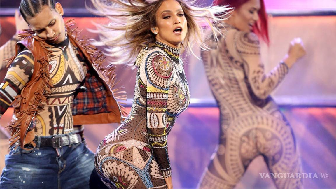 $!Celebran la música y la paz en los American Music Awards