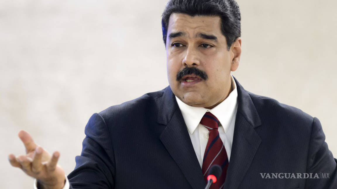 Nicolás Maduro pide a la oposición cumplir con los compromisos del diálogo