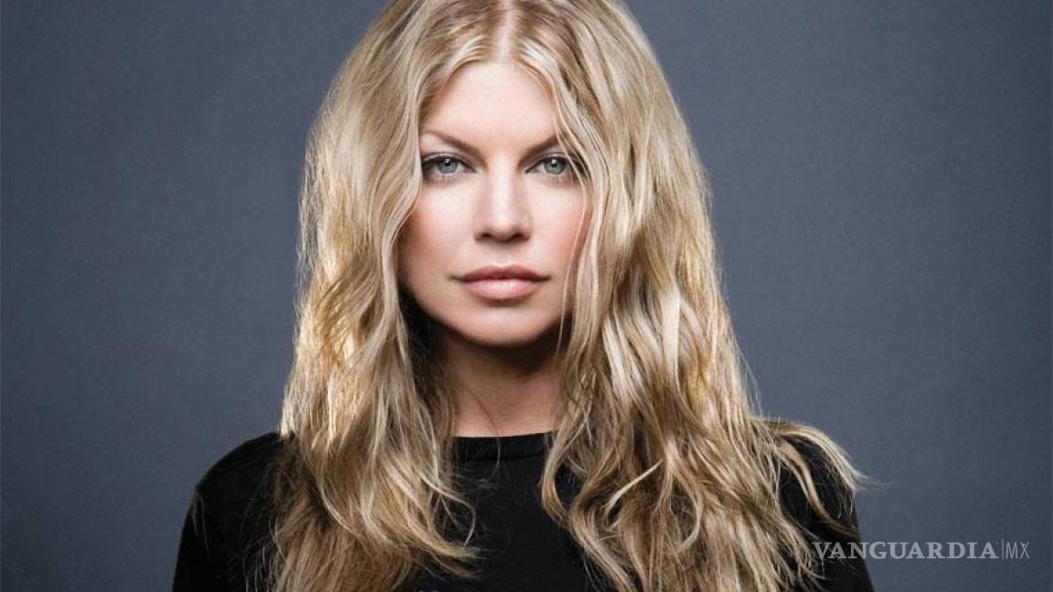 Fergie de Black Eyed Peas es madre