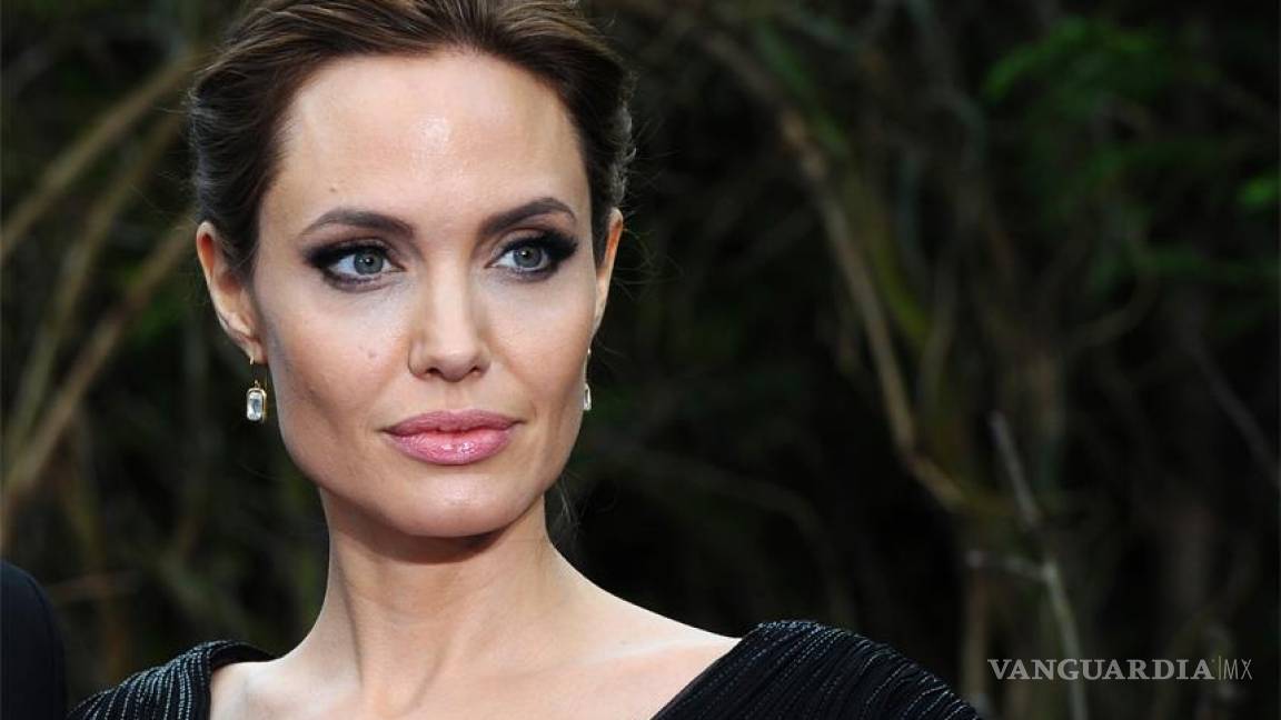 Angelina Jolie dirigirá el drama &quot;Africa&quot;