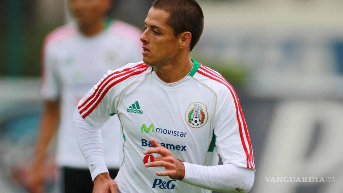 Chicharito está cansado de ser relevo de lujo en el Tricolor