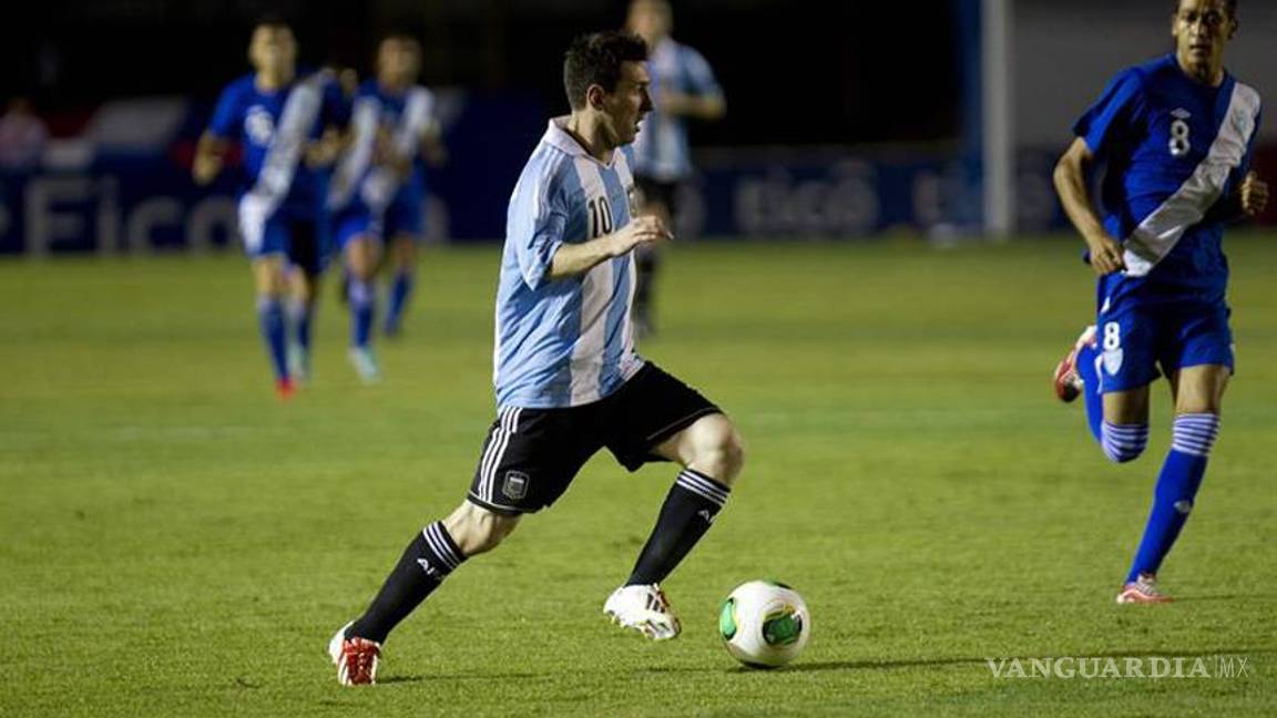 Messi da cátedra en Guatemala