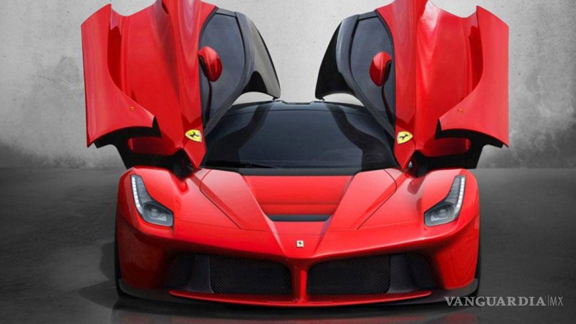 Ferrari presenta un híbrido de casi mil caballos de poder