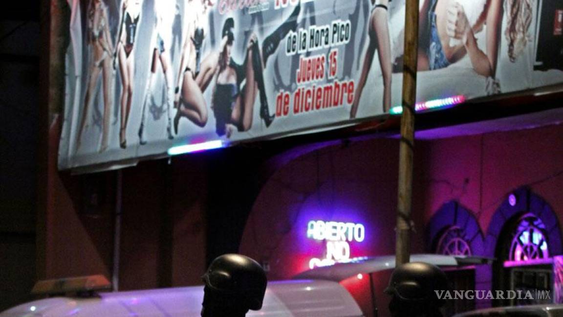 Lesionan a bailarina tras riña en table dance de Monterrey