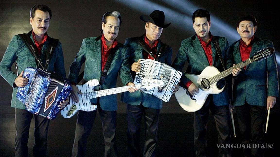 Aplauden tema de amor gay de Los Tigres del Norte