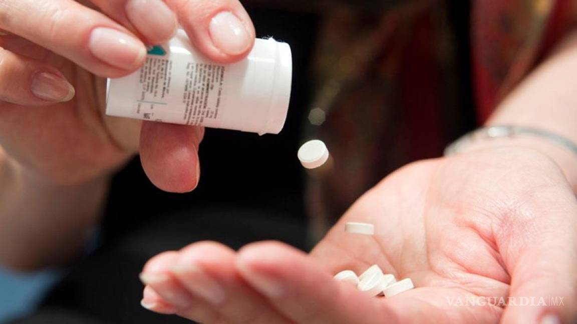 ¿Se puede tomar Ibuprofeno y Paracetamol al mismo tiempo?