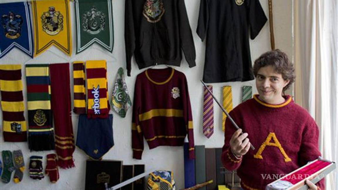 Es mexicano el mayor coleccionista de artículos de Harry Potter