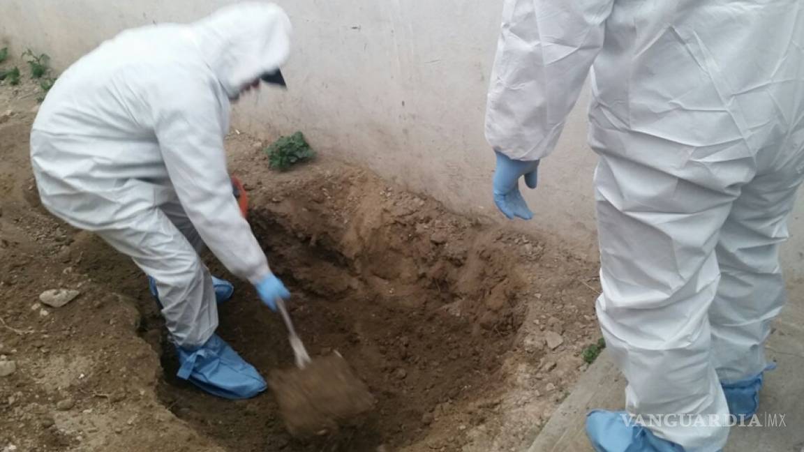PGJE exhuma osamenta en casa de fraccionamiento de Saltillo
