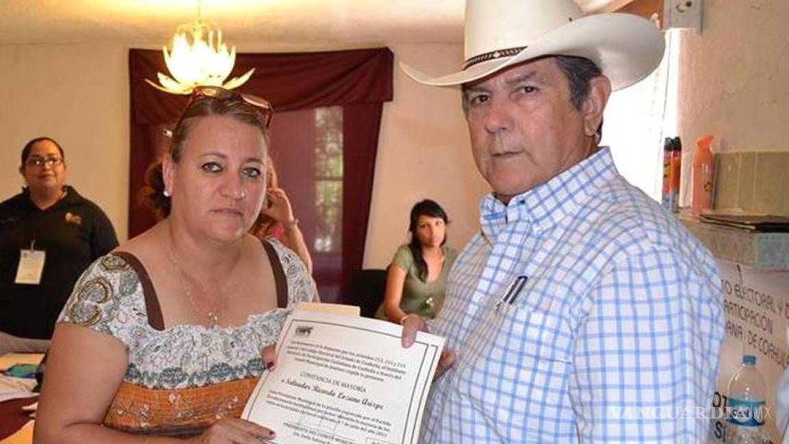 Recibe Salvador Lozano su constancia de mayoría en Jiménez, Coahuila