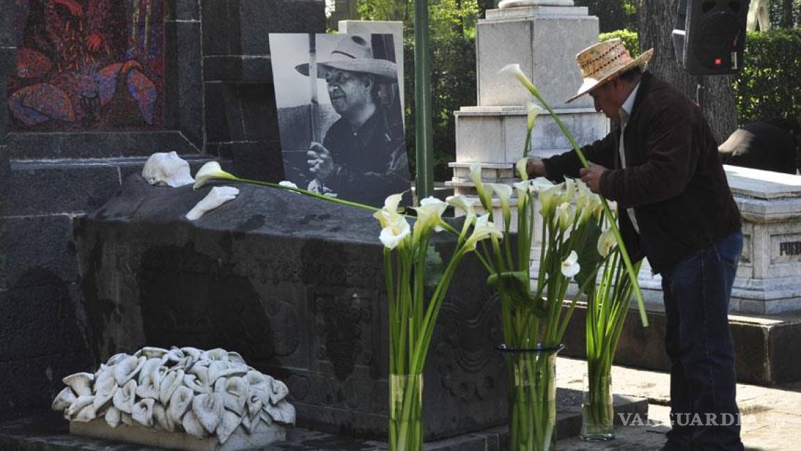 Rinden homenaje a Diego Rivera, a 56 años de su muerte