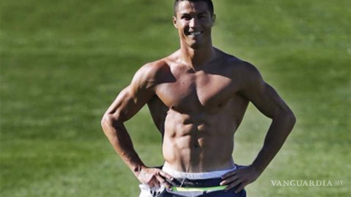 Cristiano Ronaldo presume sus músculos en Instagram