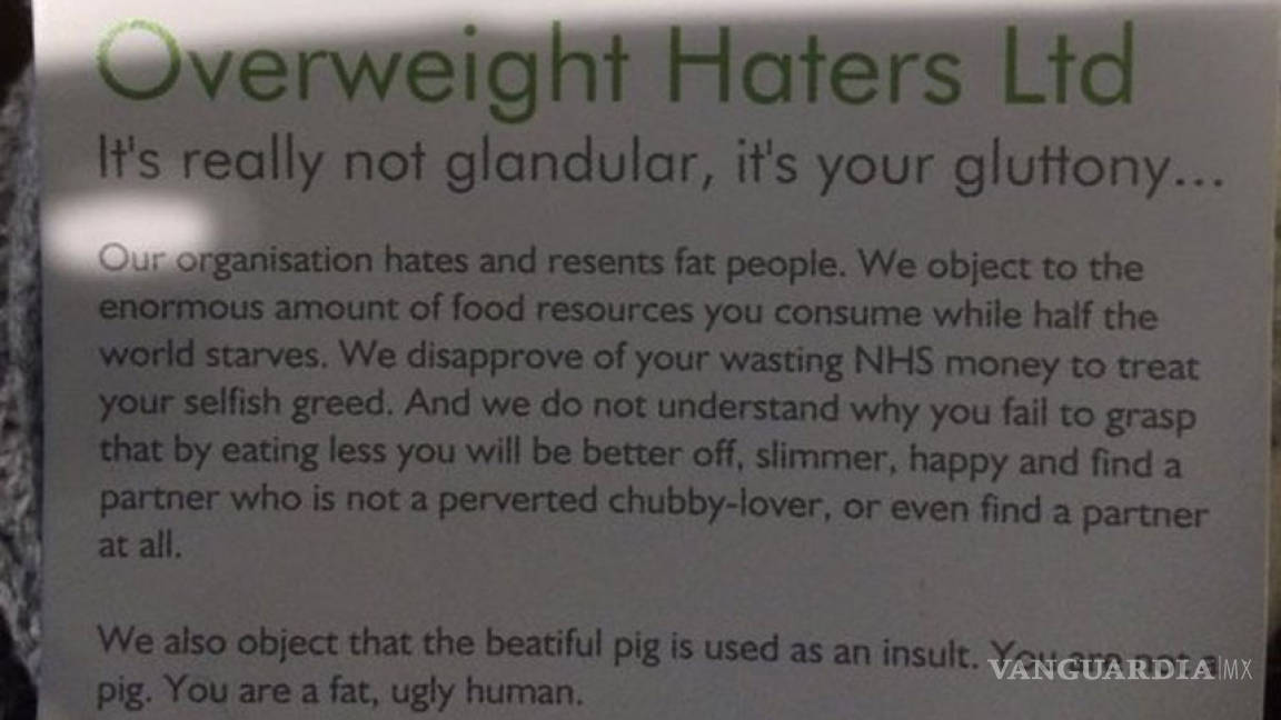 'Organización' arremete contra 'gordos'; inicia campaña de odio entregando tarjetas