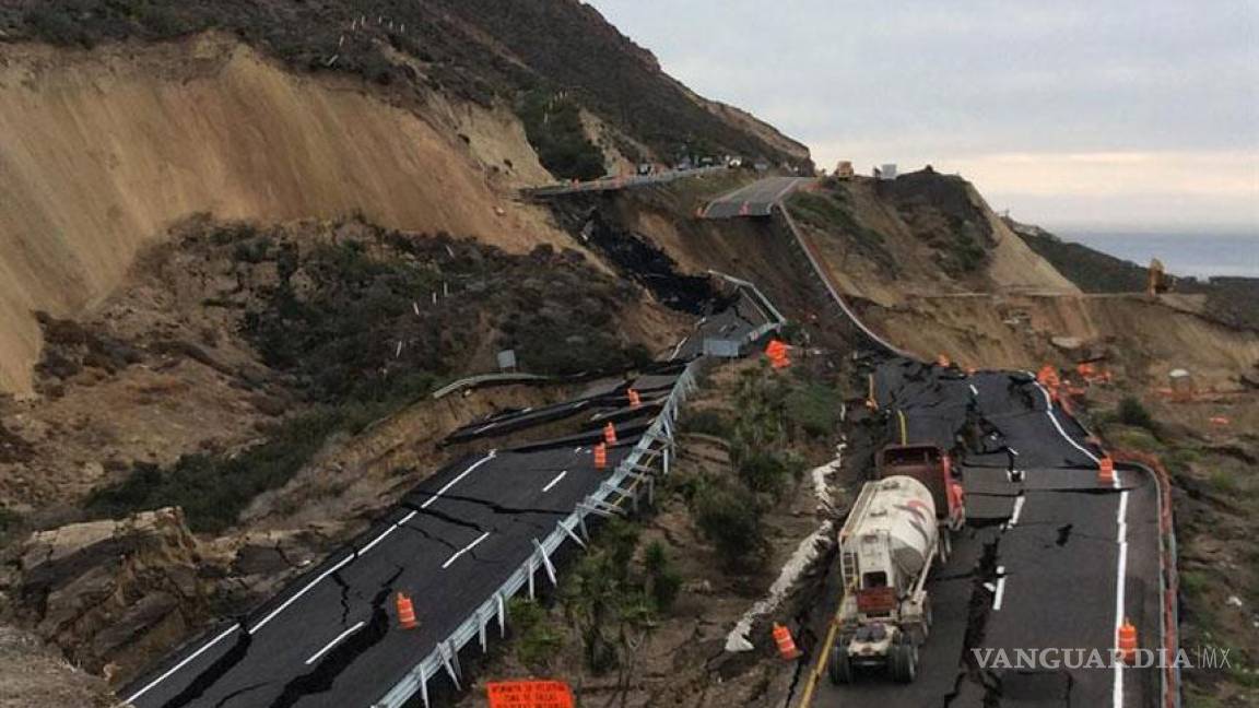 Se colapsa tramo en carretera escénica Ensenada-Tijuana