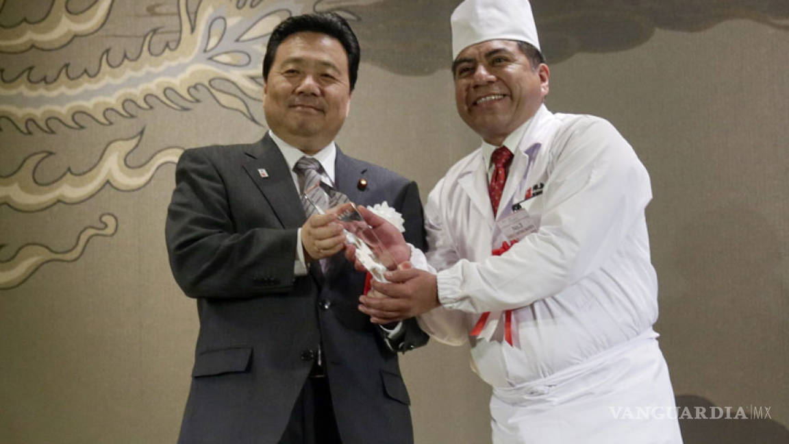 Mexicano gana el mundial de cocina tradicional japonesa