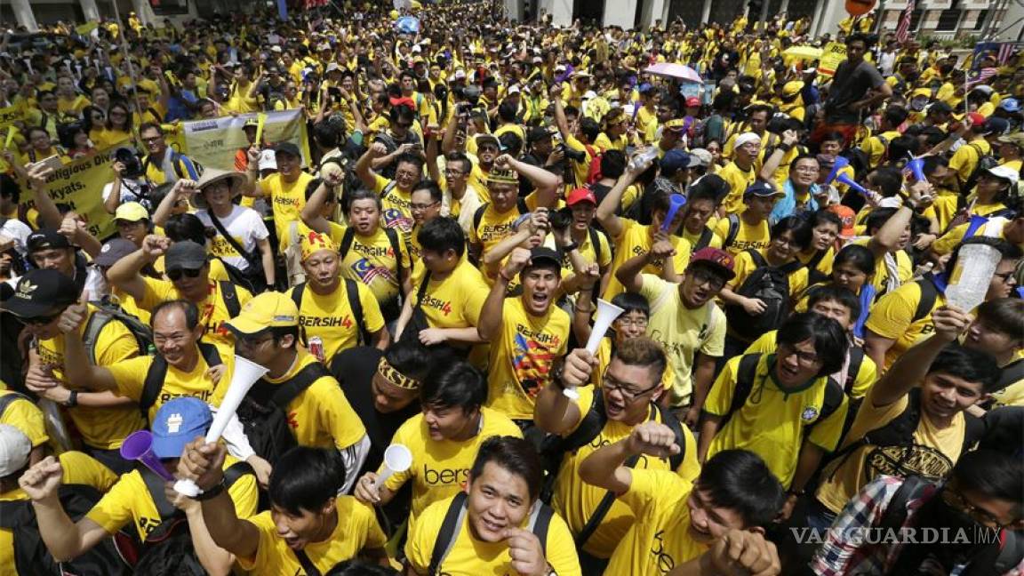 Protesta masiva en Malasia exige renuncia de primer ministro