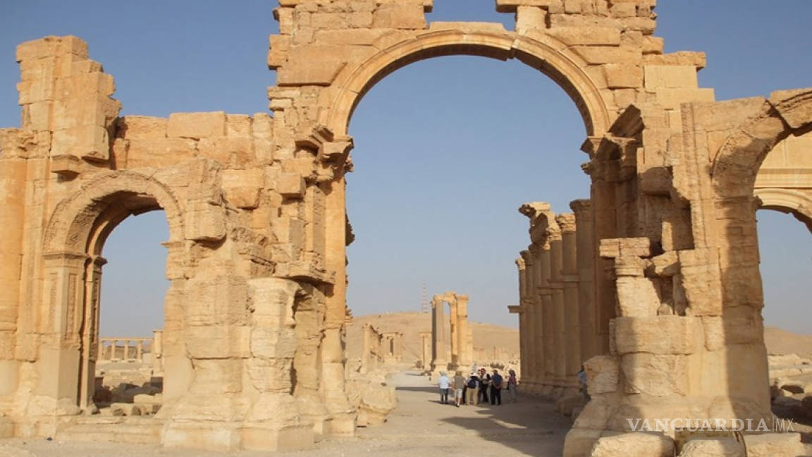 El Estado Islámico destruyó arco romano de 2,000 años en Palmira