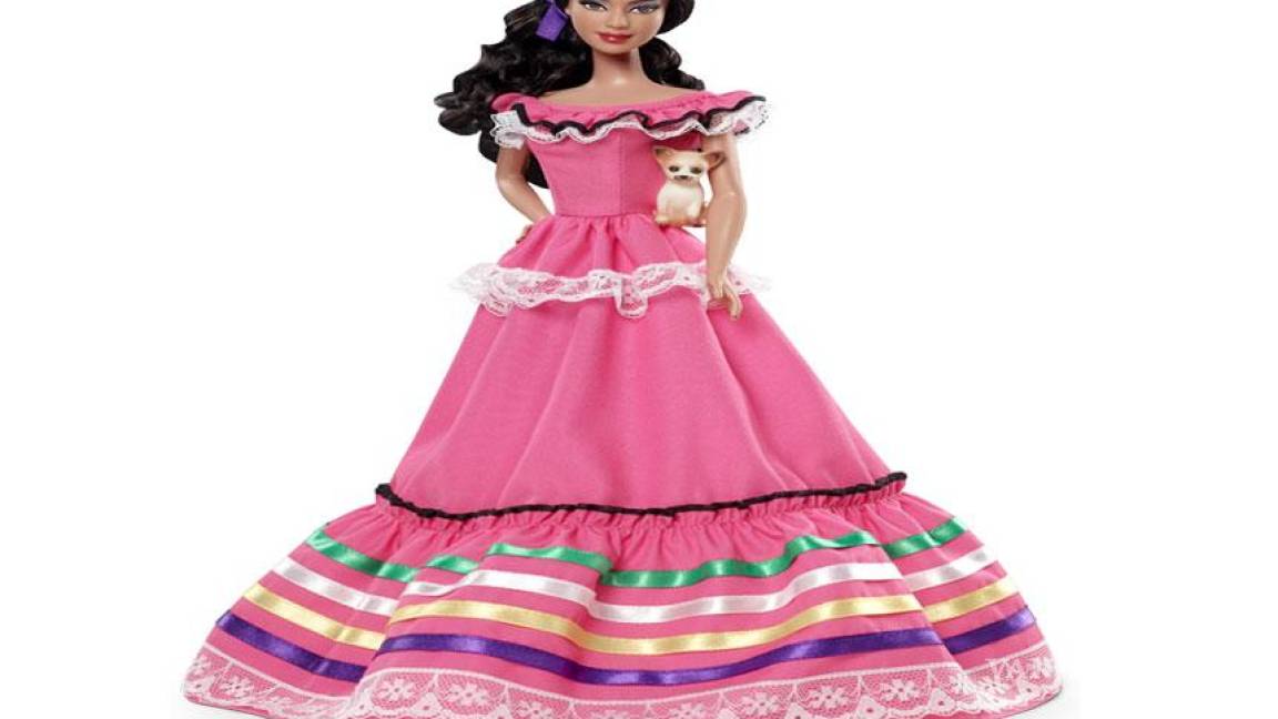 Barbie mexicana causa polémica en Internet
