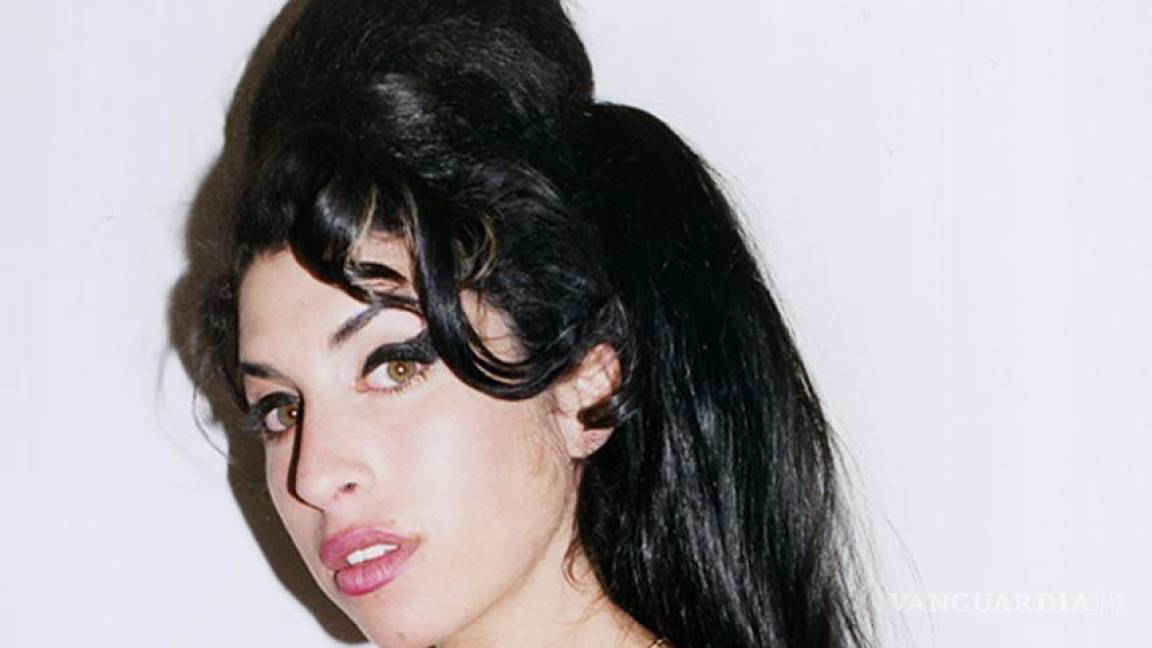 Amy Winehouse murió por bulimia, no por drogas