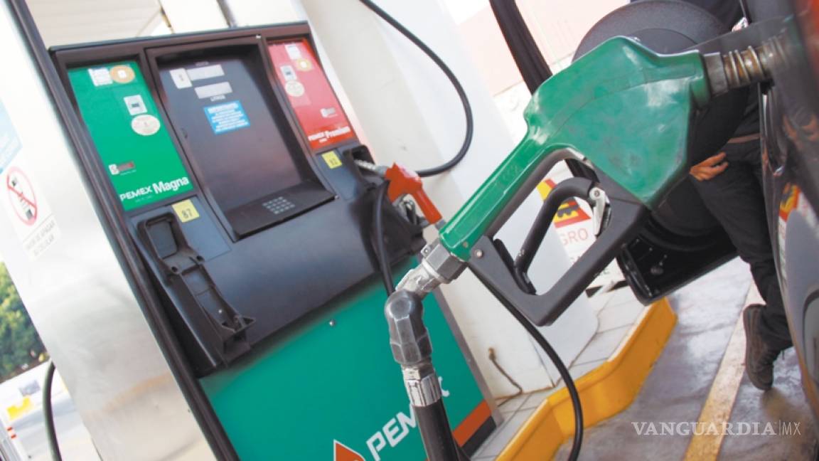 Gasolineros de Piedras Negras sin solución en la SHCP; se agudiza el desabasto de combustible