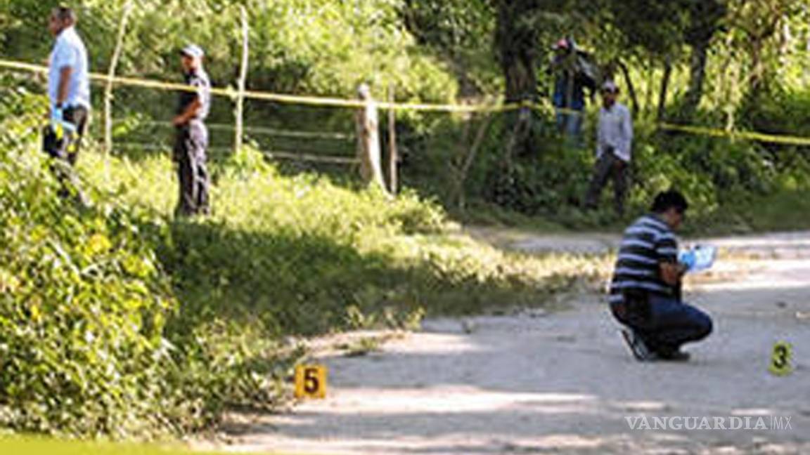 Ejecutan a pareja de un balazo en el rostro en Torreón