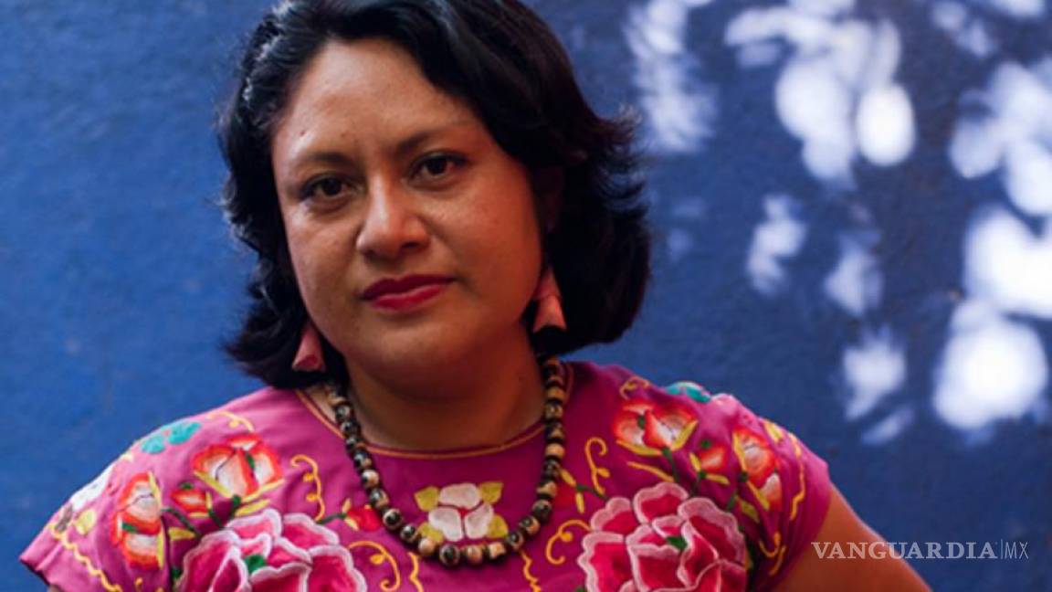 Evoca poesía de Irma Pineda esencia de la tierra y tradición zapoteca