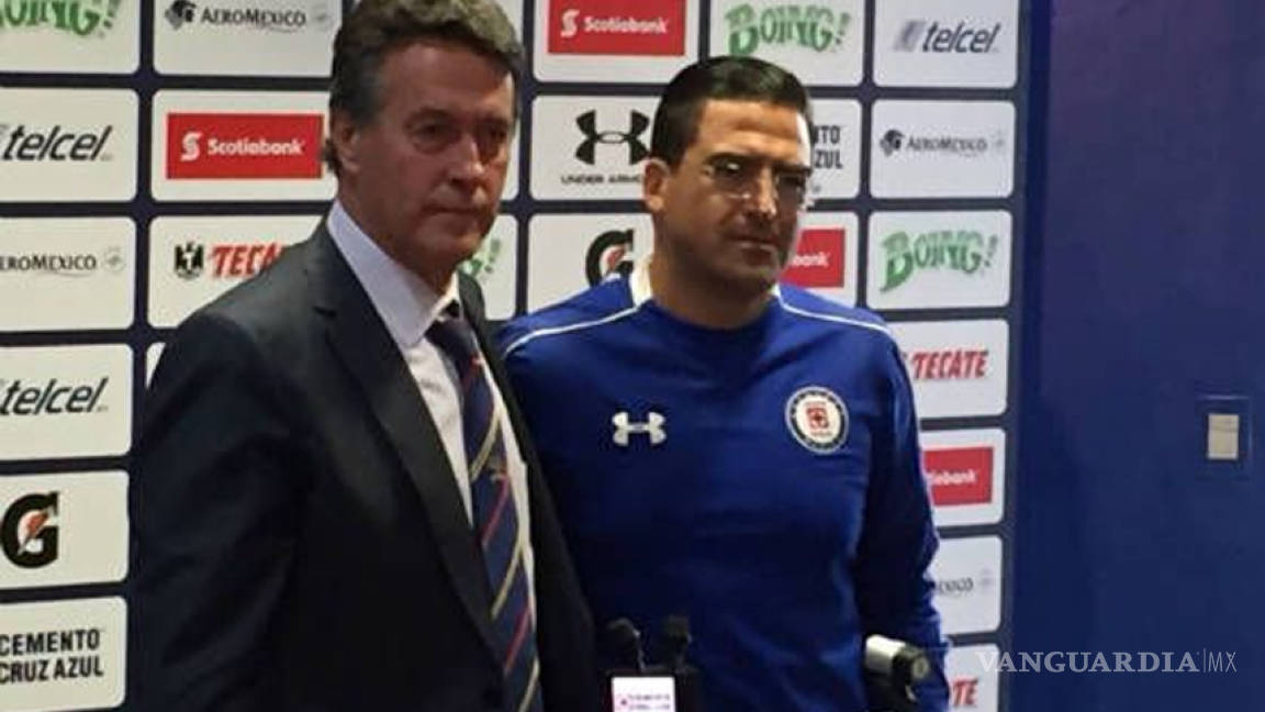 Joaquín Moreno, nuevo técnico interino del Cruz Azul