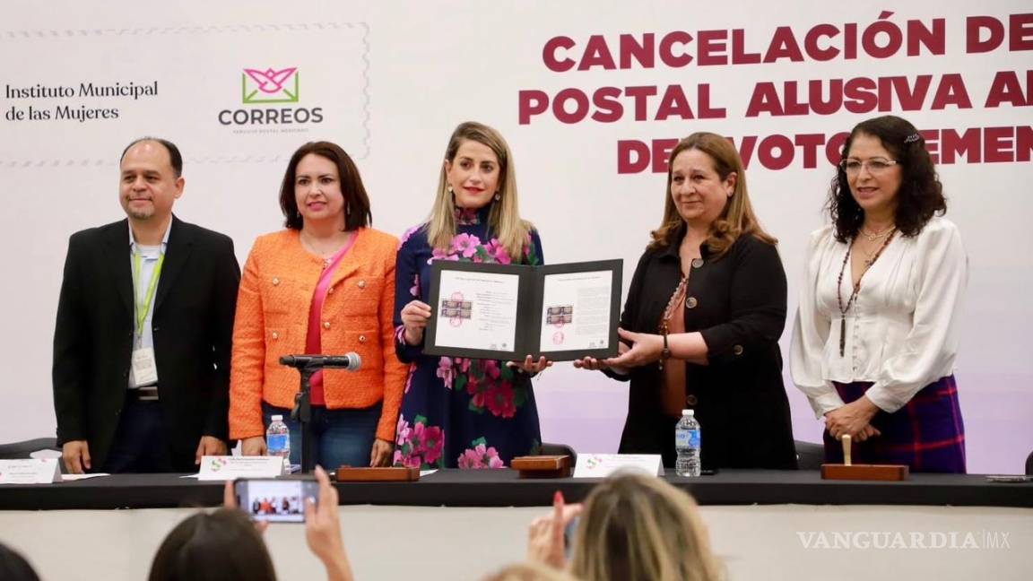 Saltillo: Con estampilla postal celebran el 70 aniversario del voto femenino en México