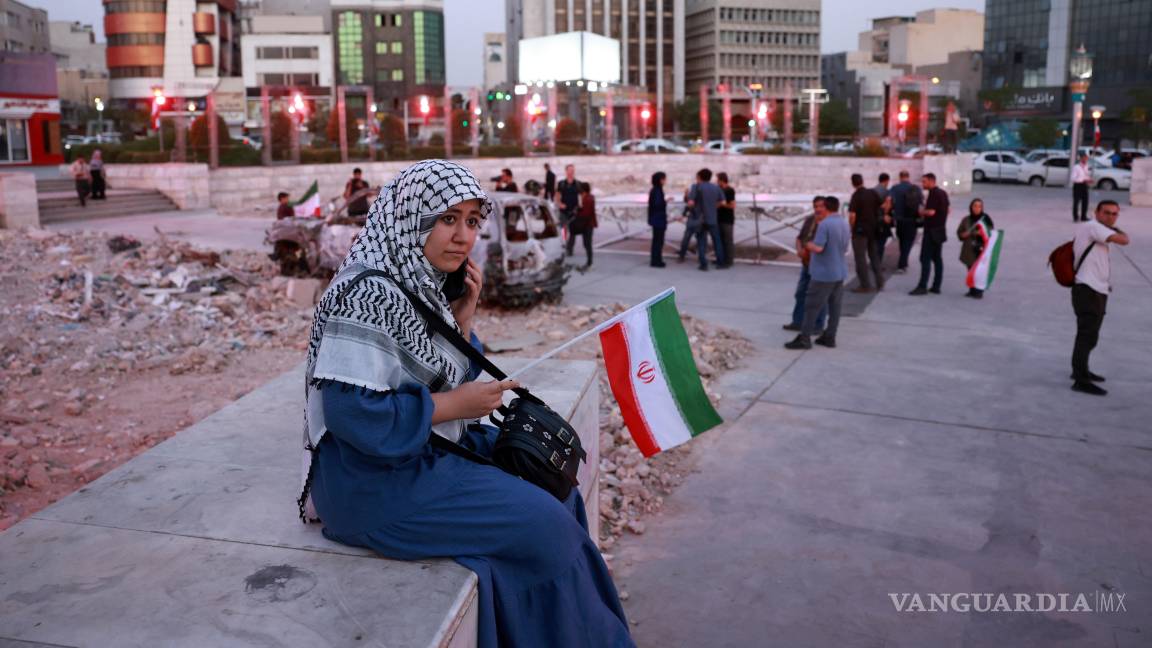 Irán niega acuerdo de alto al fuego contra Israel... pero negocia pausar ataques