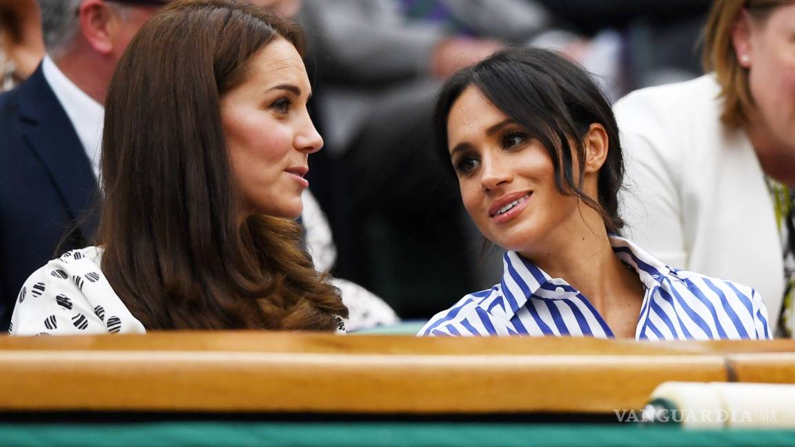 $!Emma Watson se roba la final femenil de Wimbledon