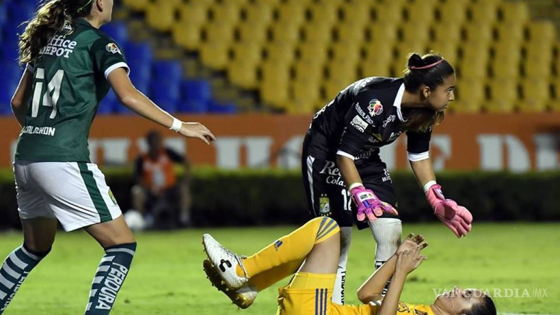 ¡Oootra de Tigres!... equipo Femenil usa 'falsa lesión' para meter gol del triunfo al León (video)