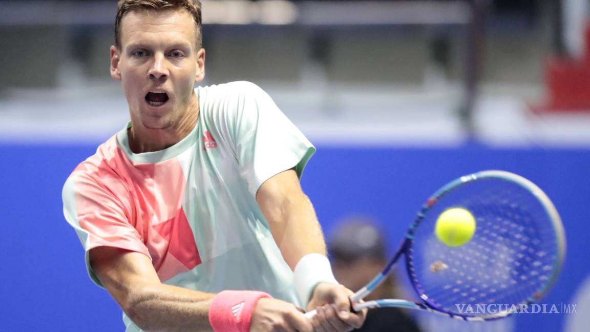 Berdych retiene cetro en Shenzhen