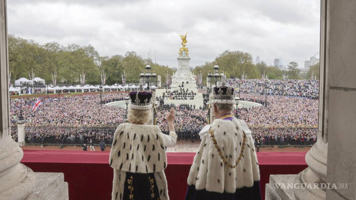 Así inicia el reinado del Carlos III tras una larga espera para ser el monarca británico (fotos)