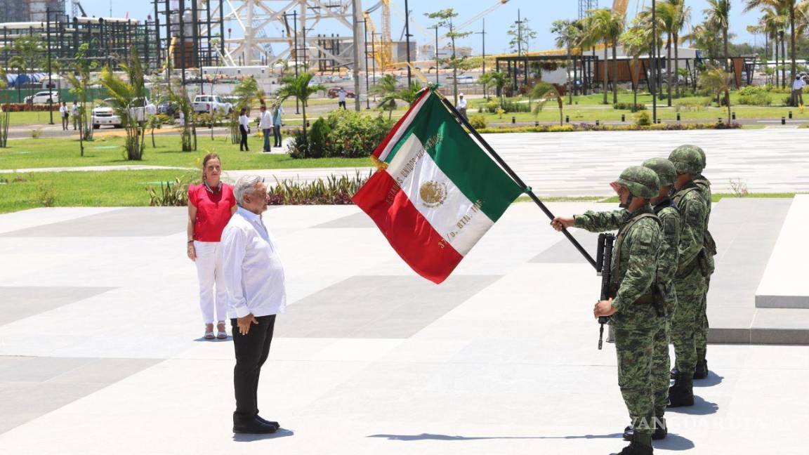 $!PARAÍSO, TABASCO, 01JULIO2022. El presidente Andrés Manuel López Obrador inaugura la primera etapa constructiva de la refinería “Olmeca” Dos Bocas