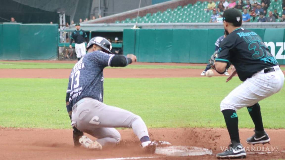 $!La Nave Verde no pudo salvarse de perder la serie ante Algodoneros de Unión Laguna y están firmando una desastrosa temporada.