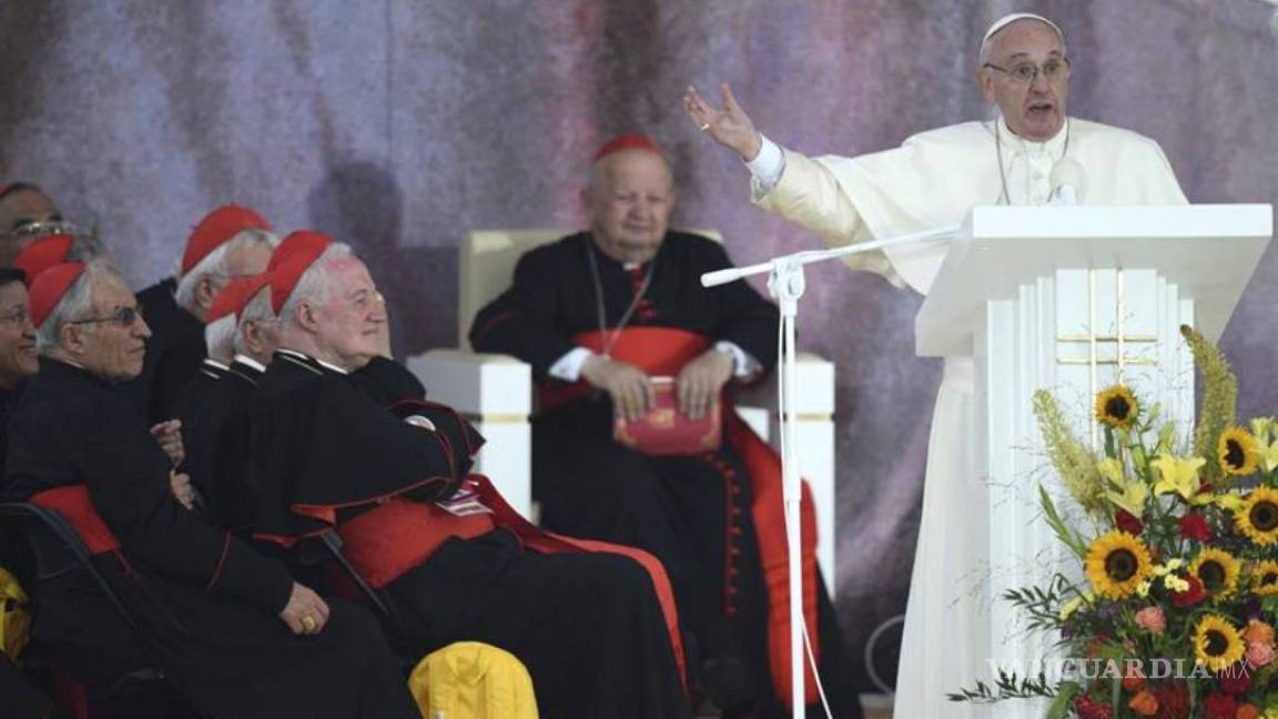 Papa lamenta que haya jóvenes &quot;jubilados&quot;