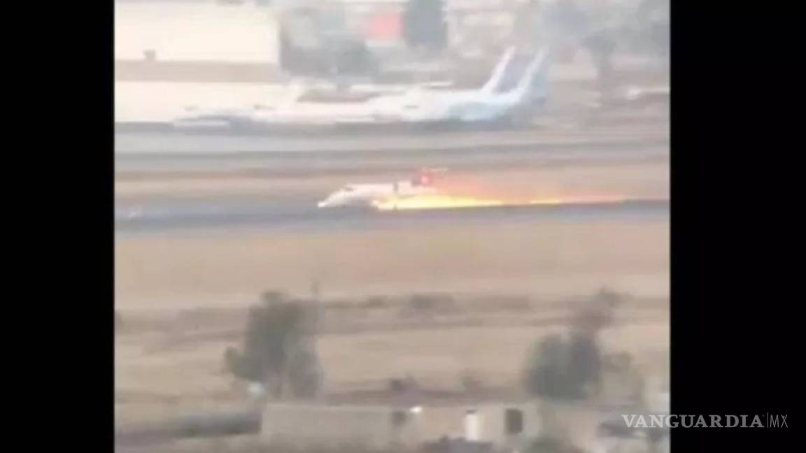 Ambulancia aérea se despista en aeropuerto de Toluca y deja estela de llamas (VIDEO)