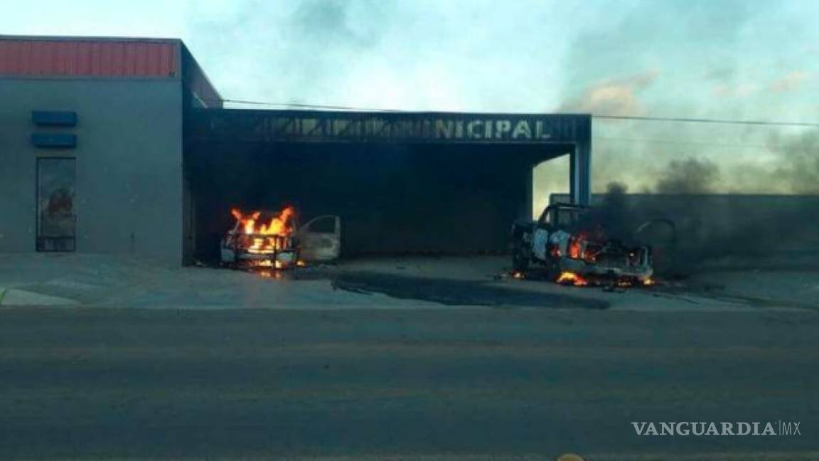 Grupos armados hacen arder la Comandancia de Bachíniva en la sierra de Chihuahua