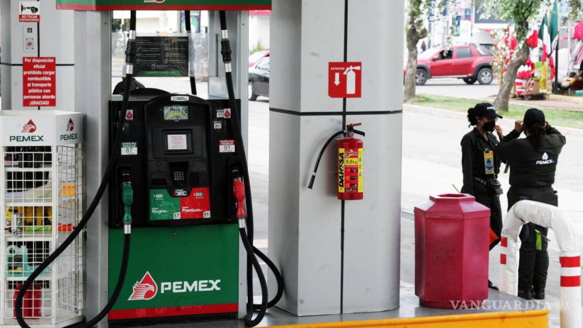 Hacienda recorta más apoyos a gasolinas, la Premium sin ninguno
