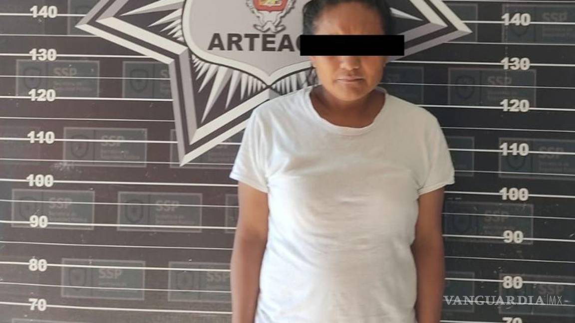 Detienen a mujer por provocar incendio en zona de alto riesgo en Arteaga