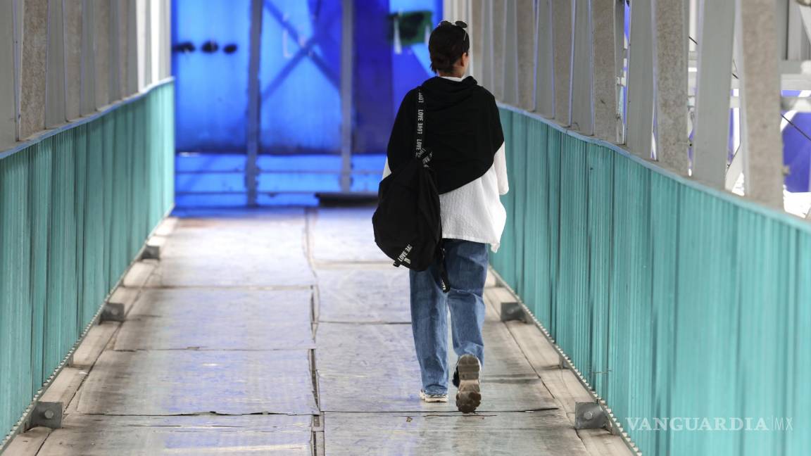 Estudiante se quitó la ropa como protesta al ser agredida en universidad por no llevar hiyab