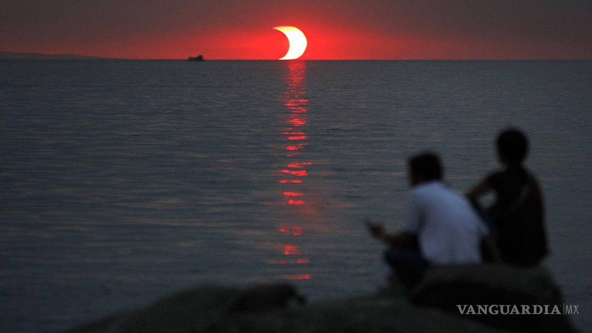$!Tendrá una duración de aproximadamente 70 a 80 minutos donde podremos ver como la Luna “muerde” al Sol haciendo que parezca una media luna.