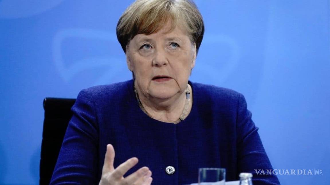 Apoya Merkel multas a faltas sanitarias