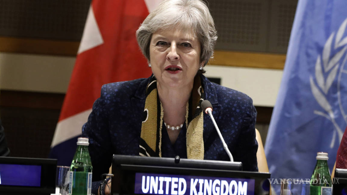 May condena ataques químicos en Reino Unido y Siria