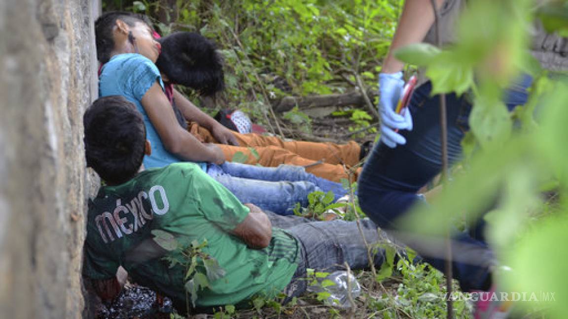 Investigan daños a base militar mexicana por alumnos de Normal de Ayotzinapa